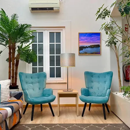 Sea Garden בית הארחה