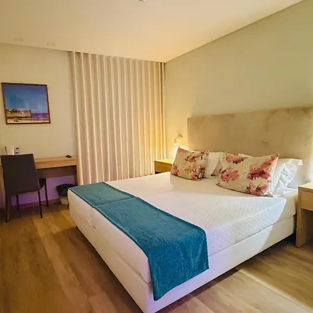 בית הארחה Sea Garden 3*